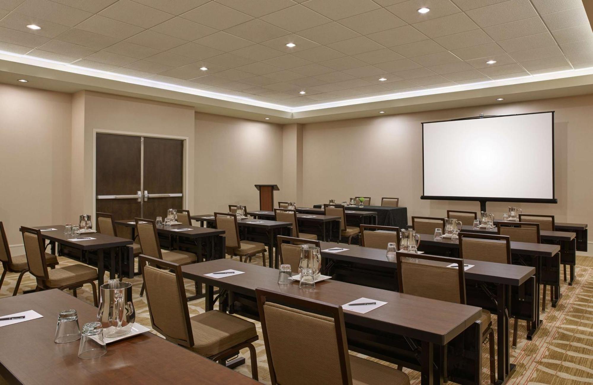 Hilton Center 4* Denver